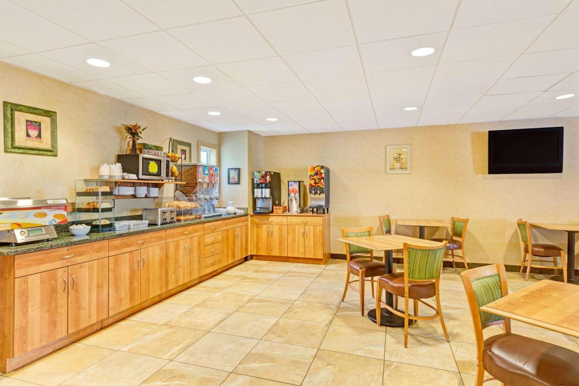 York Microtel Inn & Suites By Wyndham Ngoại thất bức ảnh